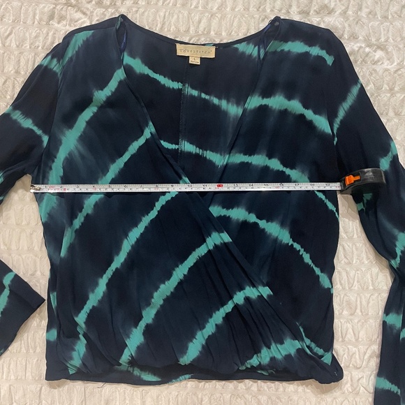 🌟 Lovestitch Tie-Dye Surplice Blouse – Size L – Boho Chic Long Sleeve - Picture 5 of 6